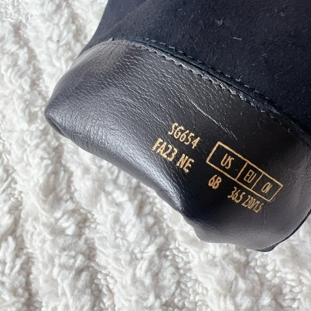 Stuart Weitzman stuart weitzman